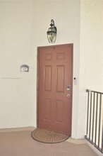 10620 NW 88th St in Doral, FL - Building Photo - Building Photo