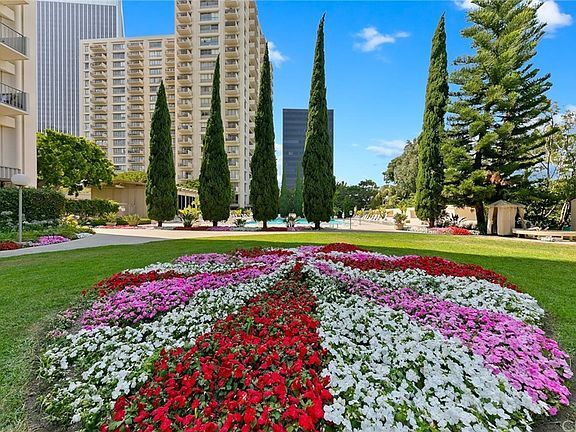 2160 Century Park E, Unit 311 in Los Angeles, CA - Foto de edificio - Building Photo