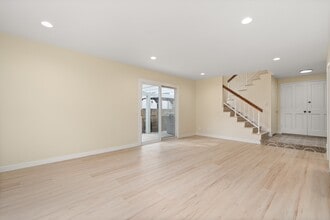 306 Dolores Cir in Placentia, CA - Building Photo - Building Photo