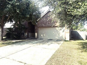 9503 Langley Springs Dr in Houston, TX - Building Photo - Building Photo