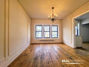 1317.5 Oak Ave in Evanston, IL - Building Photo - Building Photo