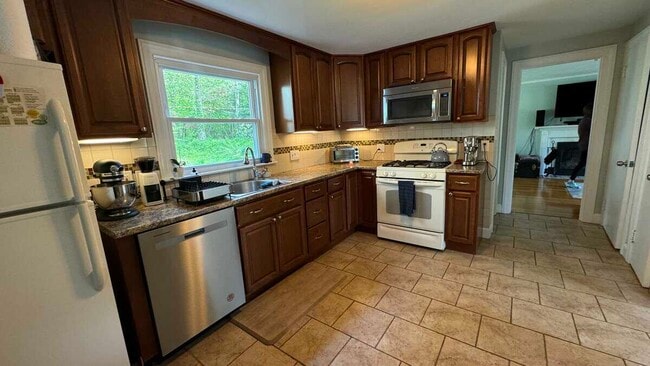 property at 263 Burbank Rd