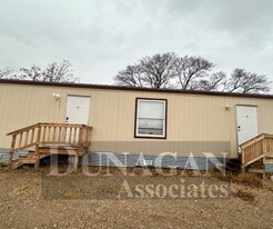 114 N 2nd St in Carlsbad, NM - Building Photo