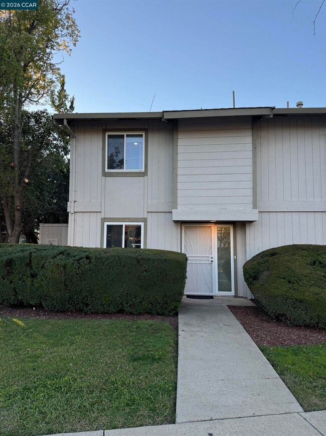 property at 1725 Landana Dr