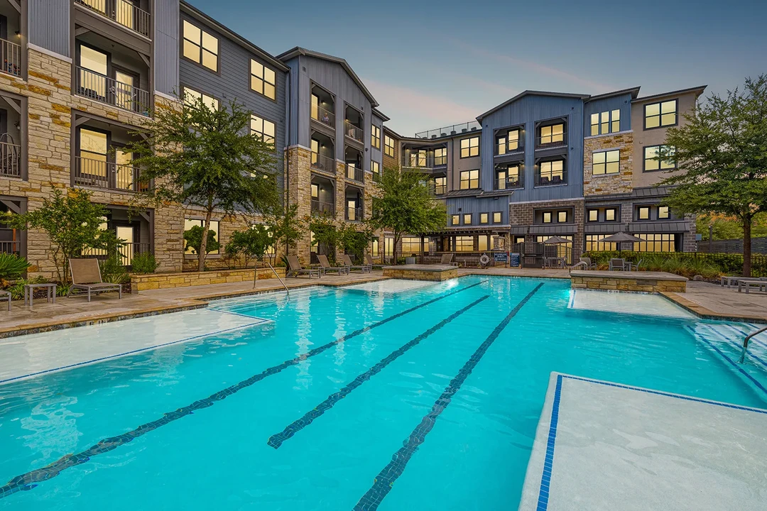Avita Alamo Heights in San Antonio, TX - Building Photo