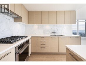 6700 Dunblane Ave in Burnaby, BC - Building Photo - Building Photo