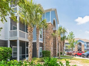 Westshore Palms in Panama City, FL - Foto de edificio - Building Photo