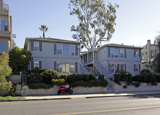 3237 1st Ave in San Diego, CA - Foto de edificio - Building Photo