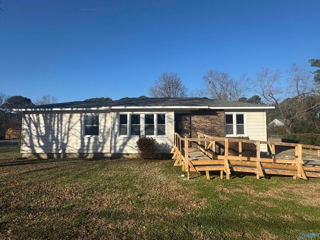 property at 1601 Armstrong St NW