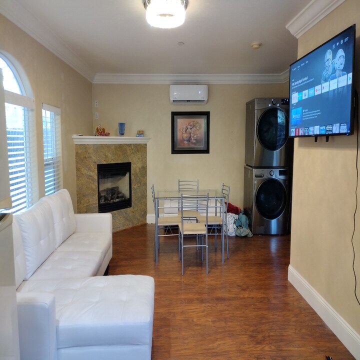 747 Old Canyon Rd in Fremont, CA - Building Photo