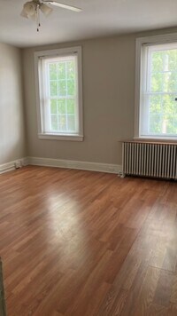 4420 Elizabeth St photo'