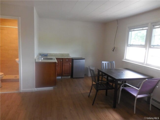 67 N Main St in Harriman, NY - Building Photo - Building Photo