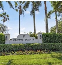 1961 E Crown Pointe Blvd in Naples, FL - Building Photo - Building Photo