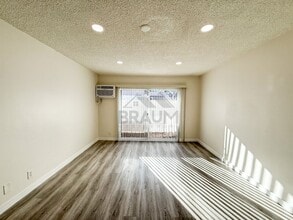 5433 Sepulveda Blvd, Unit 1 in Los Angeles, CA - Building Photo - Building Photo