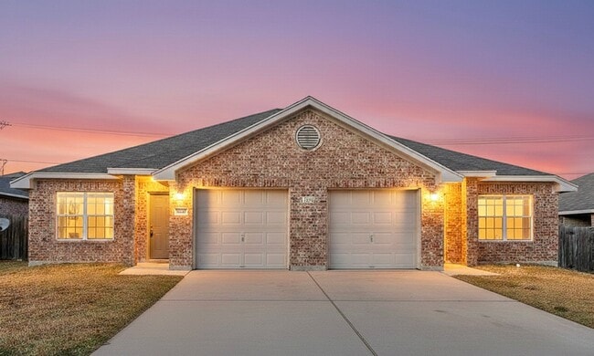 property at 4809 Auburn Dr