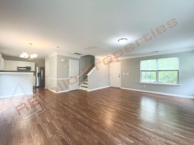 215 Pebblestone Dr in Durham, NC - Foto de edificio - Building Photo