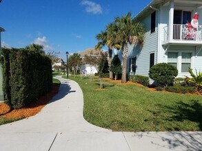 1217 Dakota Dr in Jupiter, FL - Building Photo - Building Photo