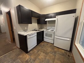 814 6th Ave S in St. Cloud, MN - Building Photo - Building Photo