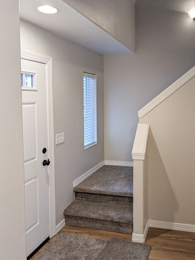 407-409 Madrona Ave SE in Salem, OR - Building Photo - Building Photo