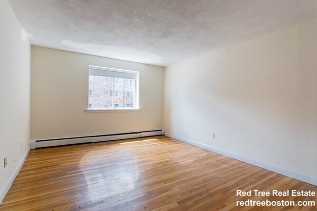 90 Gardner St, Unit 31 in Boston, MA - Foto de edificio - Building Photo