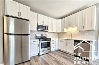 3941 N Janssen Ave, Unit 3S in Chicago, IL - Building Photo - Building Photo