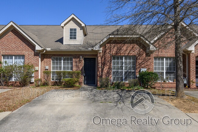 property at 2759 Southwood Vw