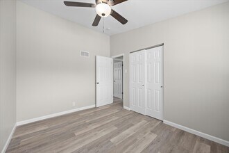 250 Countryside Dr in Florissant, MO - Building Photo - Building Photo