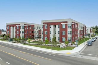 Brandhaven in Fresno, CA - Building Photo - Building Photo