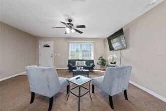 227 Oak Ln Loop in Ocala, FL - Building Photo - Building Photo