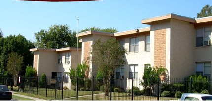 Terrell Park Place Apartments in San Antonio, TX - Building Photo - Building Photo