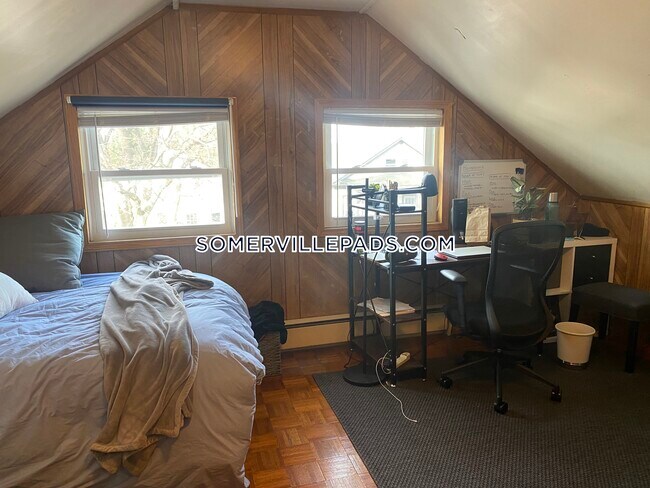 142 W Adams St-Unit -2 in Somerville, MA - Building Photo - Building Photo