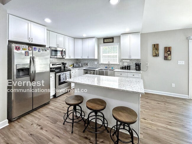 1518 Lakeview Pkwy in Locust Grove, VA - Building Photo - Building Photo