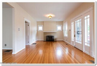 2211 Weber Ave in Louisville, KY - Building Photo - Building Photo