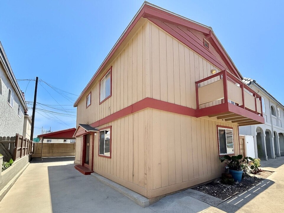 106 Los Angeles Ave in Oxnard, CA - Building Photo