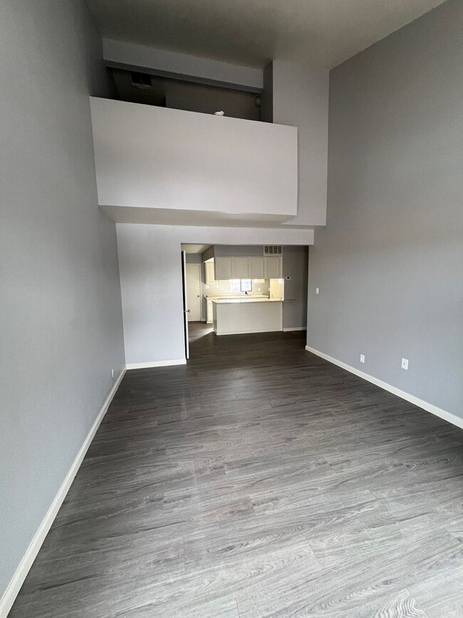 183-183 Keddie St