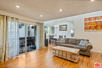 5950 Canterbury Dr-Unit -J219 in Culver City, CA - Building Photo - Building Photo