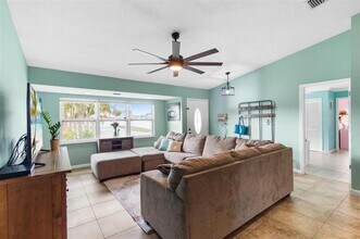 709 SW Dorchester St in Port St. Lucie, FL - Building Photo - Building Photo