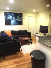 324 Saint Paul St, Unit 1 in Brookline, MA - Building Photo - Building Photo