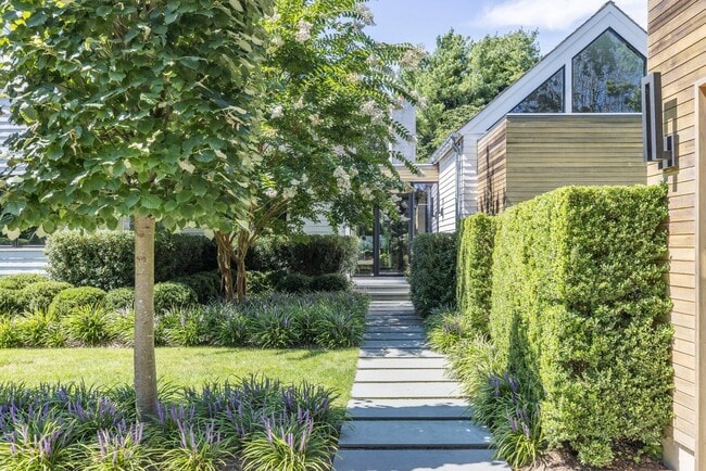 19 Osborne Ln in East Hampton, NY - Building Photo - Building Photo