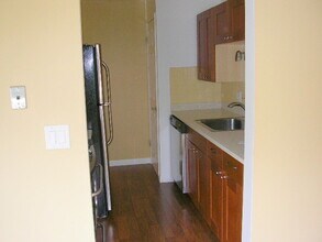 5712 122nd Pl SE in Bellevue, WA - Building Photo - Building Photo
