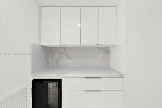 1769 Wa Kee Na Dr in Miami, FL - Building Photo - Building Photo