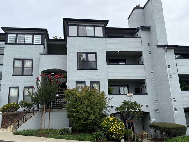 property at 947 Fletcher Ln