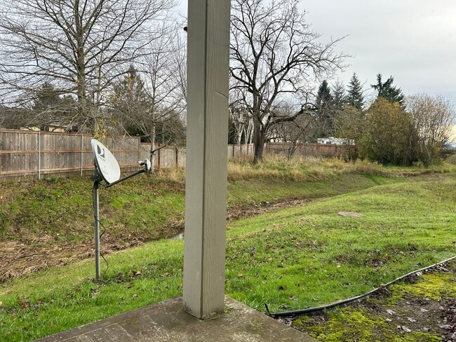 property at 4889 Saunter Loop NE