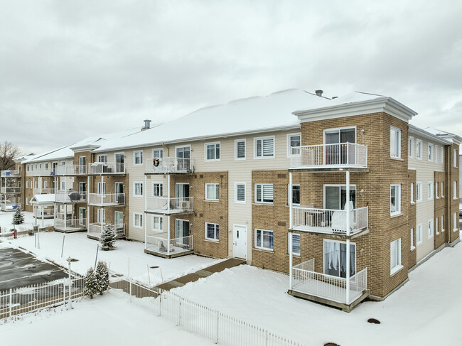 3432 Sainte-Anne Boul in Québec, QC - Building Photo - Building Photo