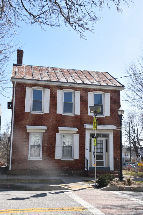84 Pennsylvania Ave, Unit B in Westminster, MD - Building Photo