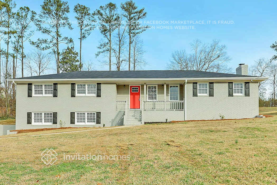 2724 Syble Dr in Austell, GA - Building Photo