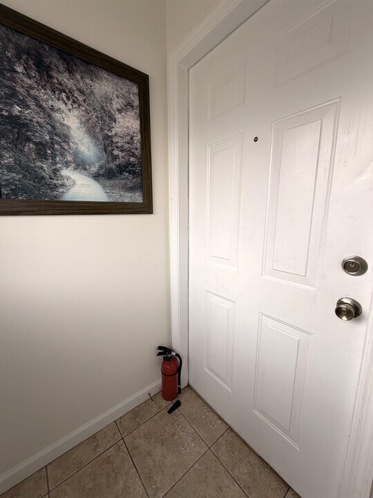 325 Arlington Ave in Jersey City, NJ - Building Photo