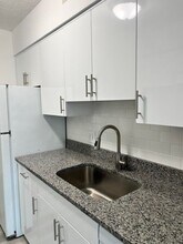 2307 N Congress Ave in Boynton Beach, FL - Building Photo - Building Photo