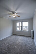 5210 S Woodlawn Ave in Chicago, IL - Building Photo - Building Photo