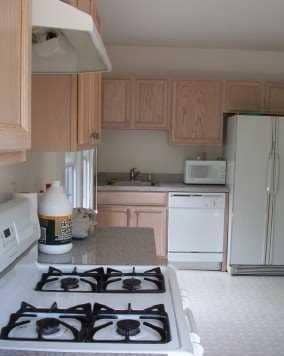 76 Union Ave, Unit 1 in West Haven, CT - Foto de edificio - Building Photo